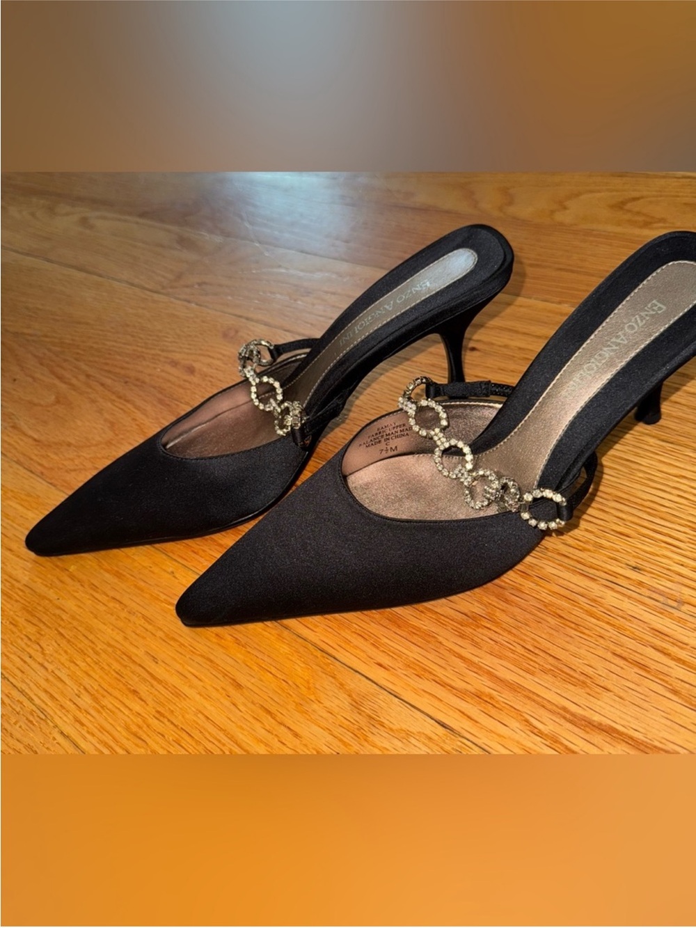 Enzo angiolini black kitten heels